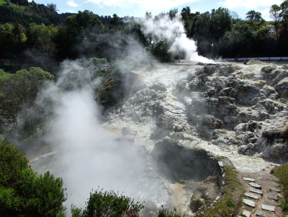 Furnas lake fumaroles